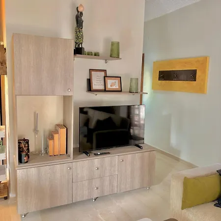 Summer Sanctuary -180m From The Sea In The Center