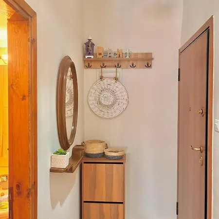 Summer Sanctuary -180m From The Sea In The Center Pefkochori